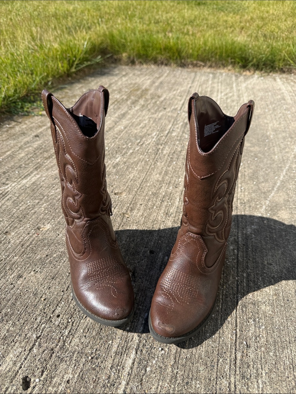 Cat & Jack Brown Kids Cowboy Boots with Embroidered Details size 13